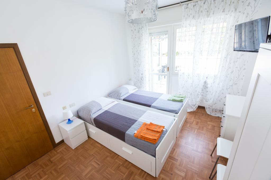 Bolognina Central Apartment Bolonia Exterior foto