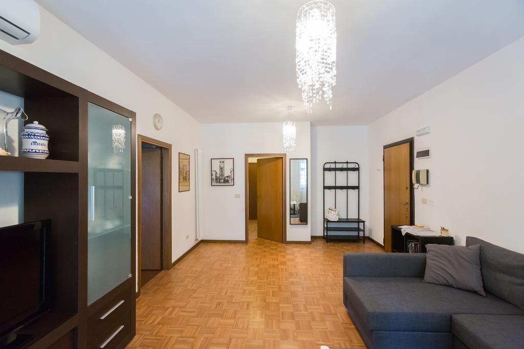 Bolognina Central Apartment Bolonia Exterior foto