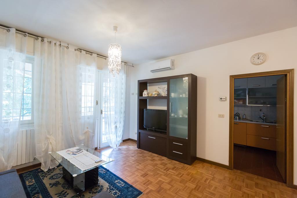 Bolognina Central Apartment Bolonia Exterior foto